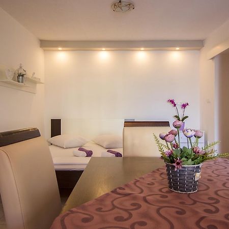 Apartments Hajdi Дуче Екстер'єр фото